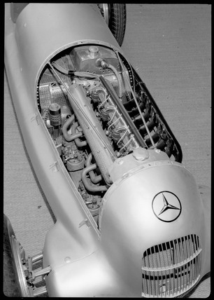 Mercedes W25